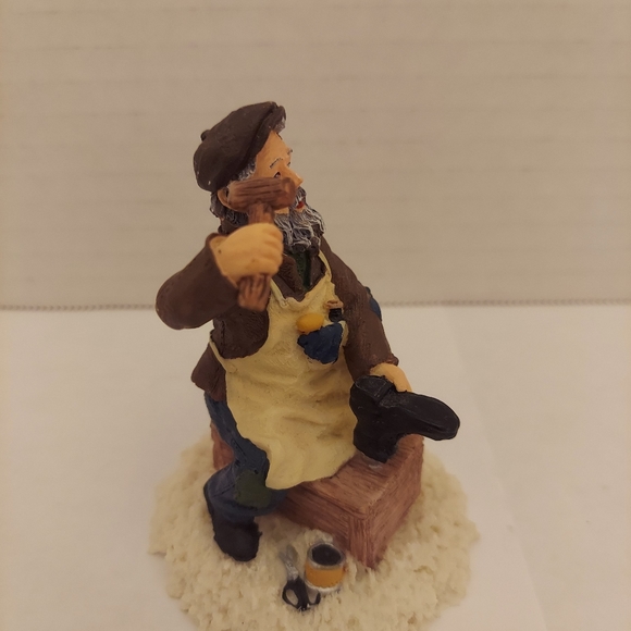 Mervyn's Village Square 1998 Cobbler Figurine - Picture 3 of 7